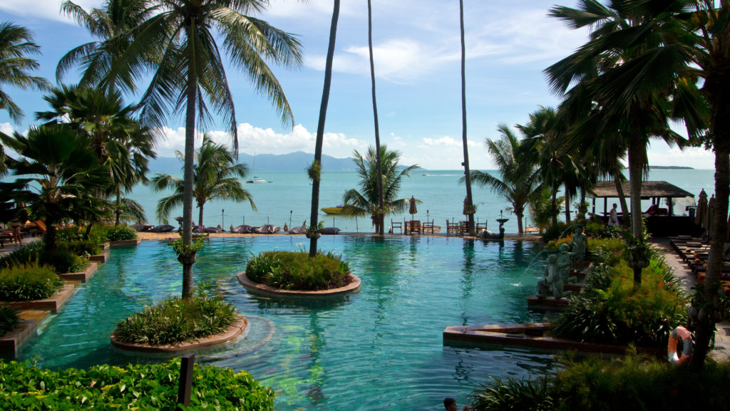 The Anantara swimming pool with a view at Koh Phangan