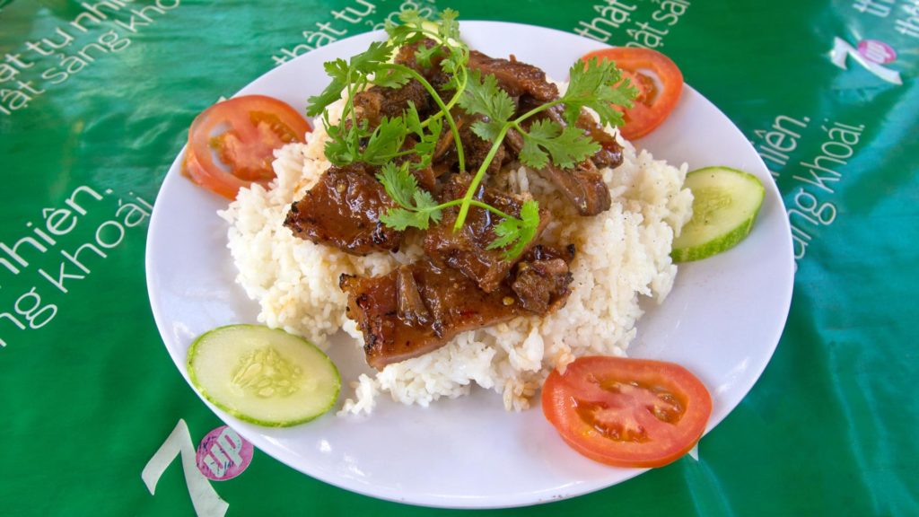 Com Thit Kho Tieu - rice with pork and pepper