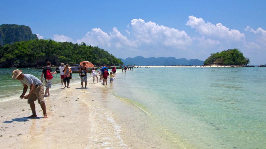 The sand bank between Chicken and Tub Island in Krabi
