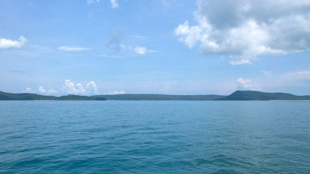 Aussicht auf Koh Rong Samloem vom Boot, Sihanoukville
