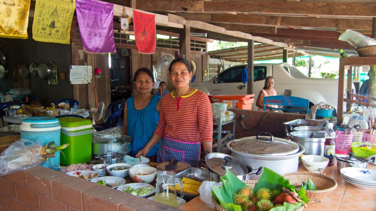 Essen im Chong Chang Tune Live Ecomuseum in Trat