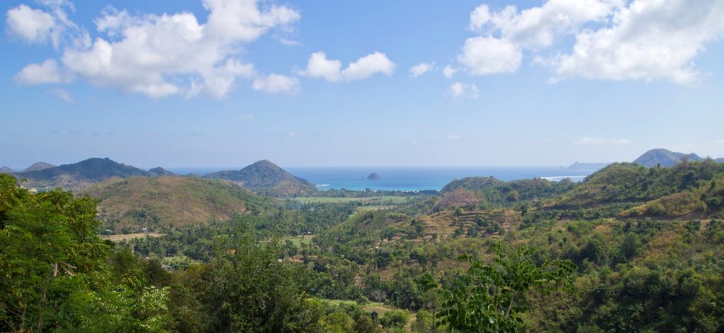 Panoramablick auf Selong Belanak und Umgebung, Lombok