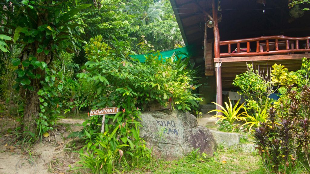 Khao Ra Bungalows, start to the viewpoint