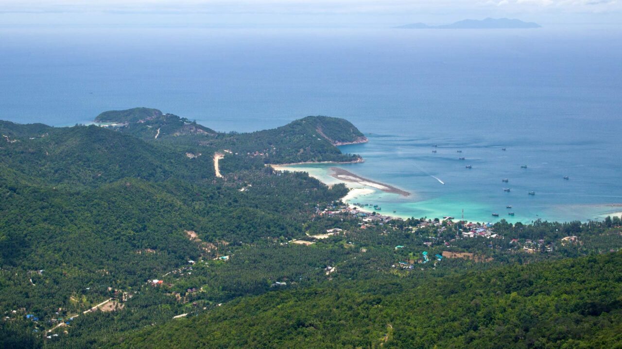 Aussicht vom Khao Ra Gipfel auf Chaloklum, Koh Phangan