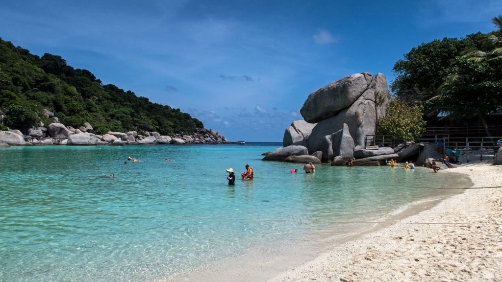 Visitors at the beach of Koh Nang Yuan near Koh Tao