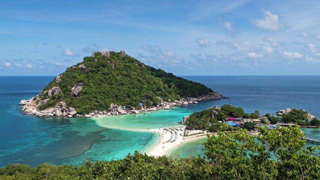 The view from the Koh Nang Yuan Viewpoint