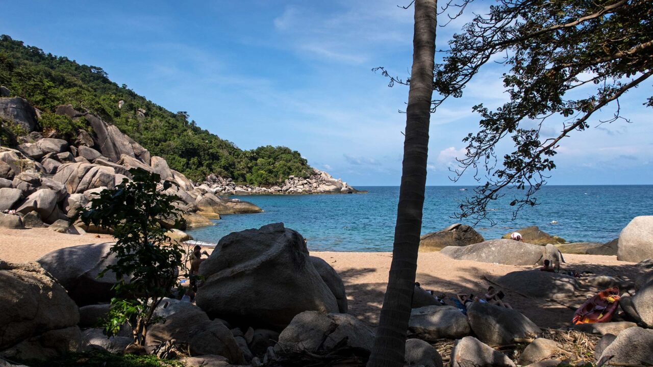 Die einsame Hin Wong Bay im Osten von Koh Tao