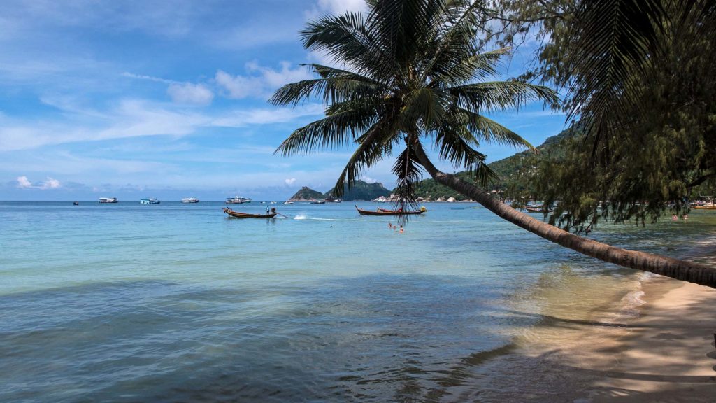 High tide at Koh Tao's Sairee Beach