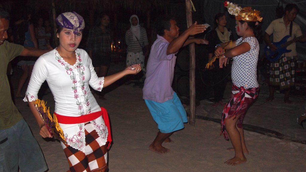 Traditional Sasak dance on Gili Meno