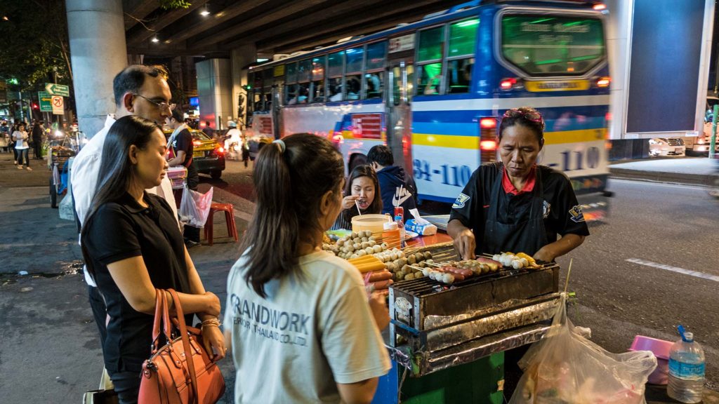 Streetfood im Stadtteil Sukhumvit in Bangkok
