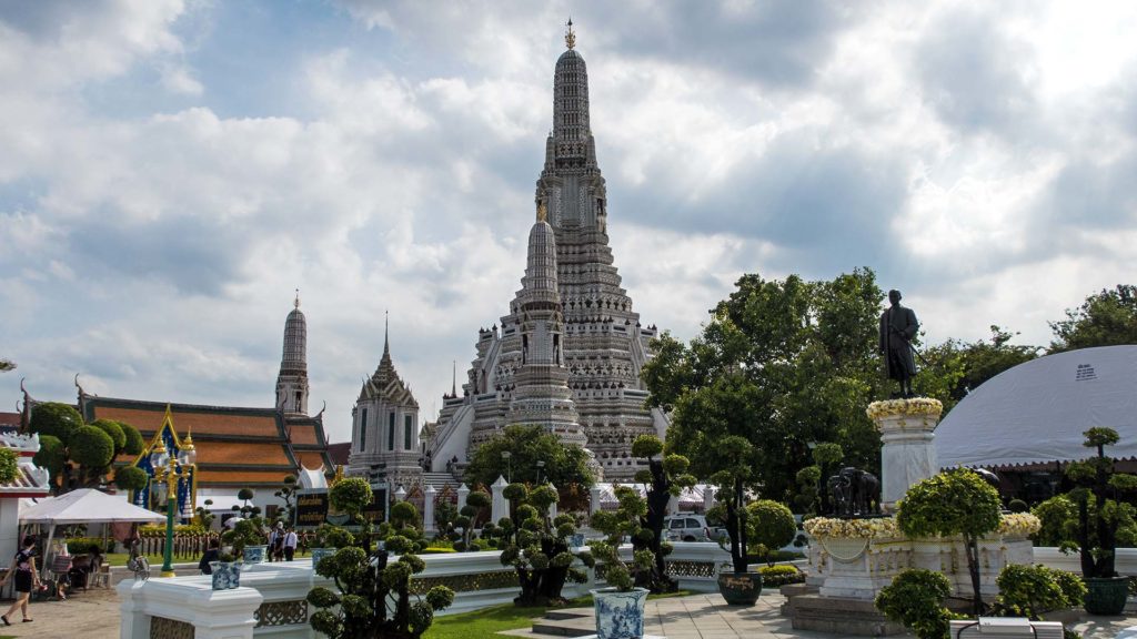 Der Wat Arun bei einem Stopover in Bangkok