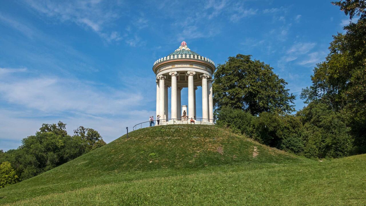 Der Monopteros im Englischen Garten von München