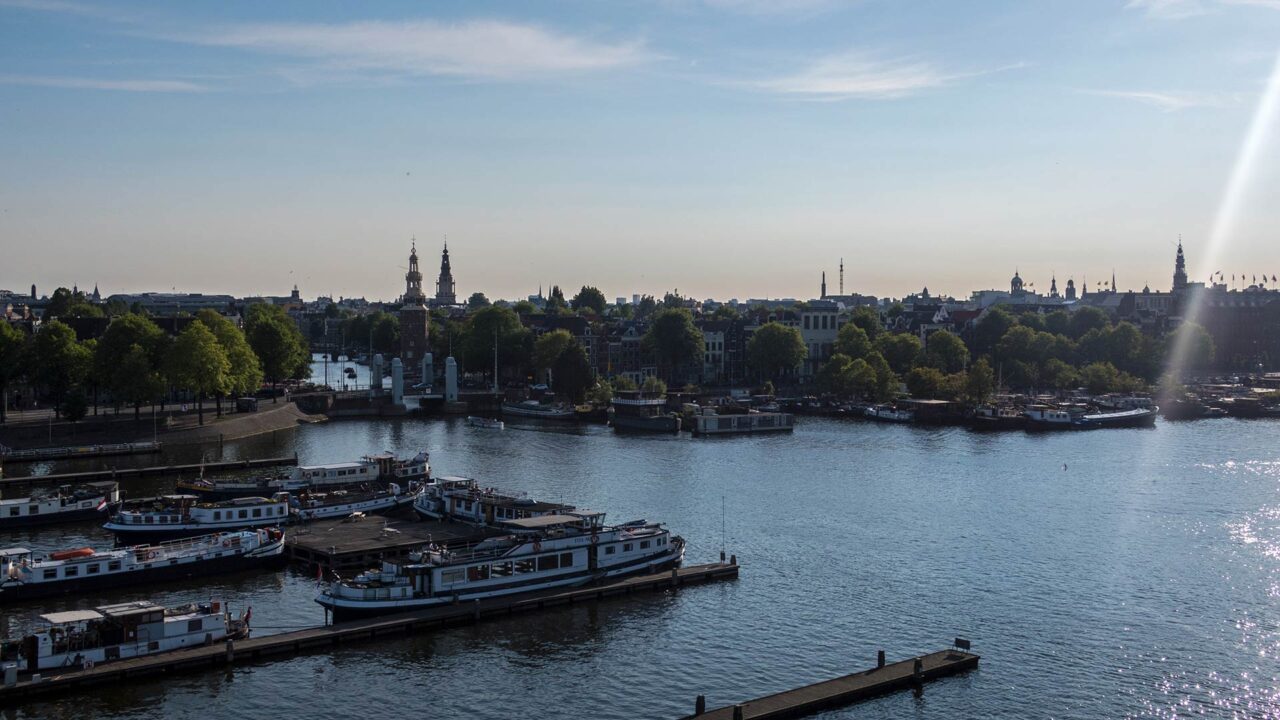 Aussicht auf Amsterdam vom NEMO Science 