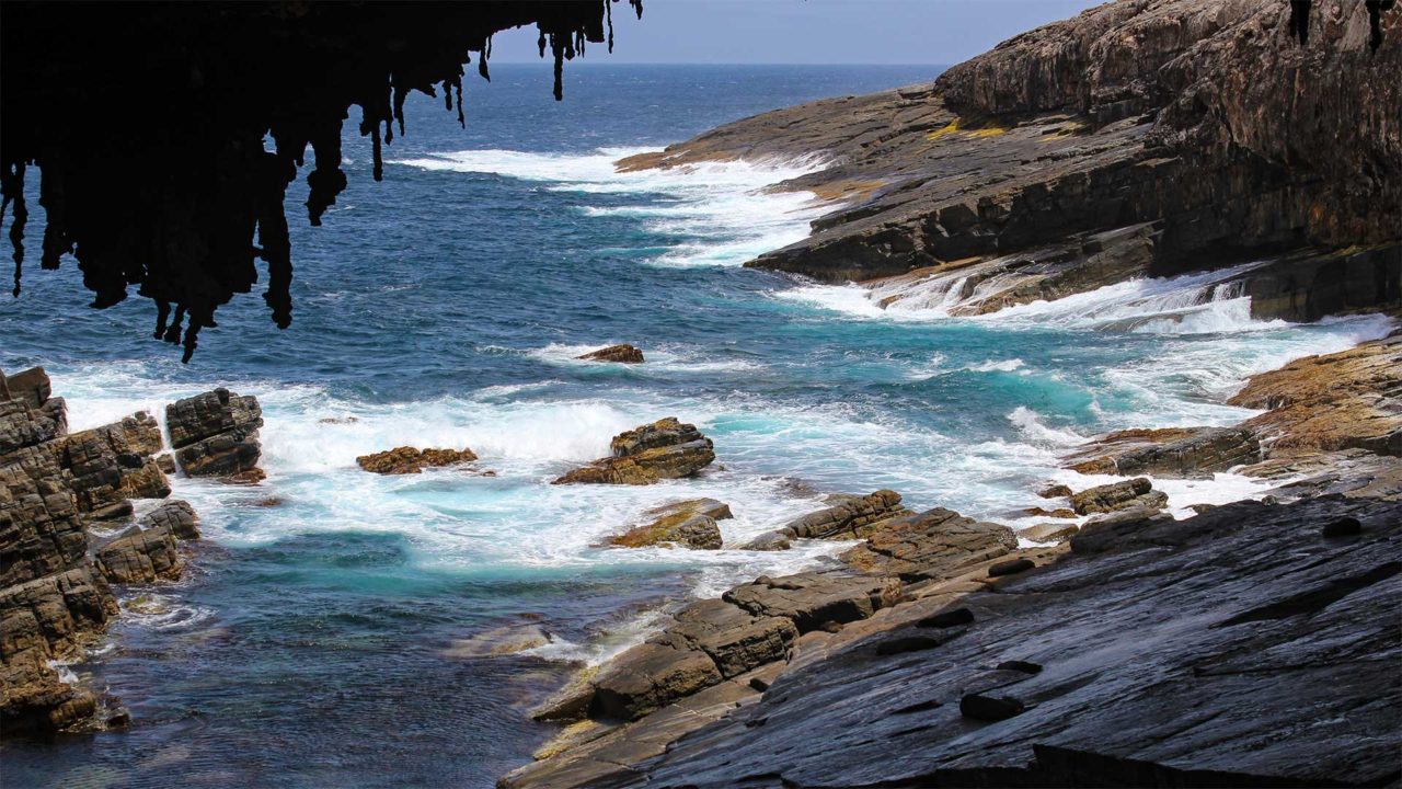 Kangaroo Islands Admirals Arch