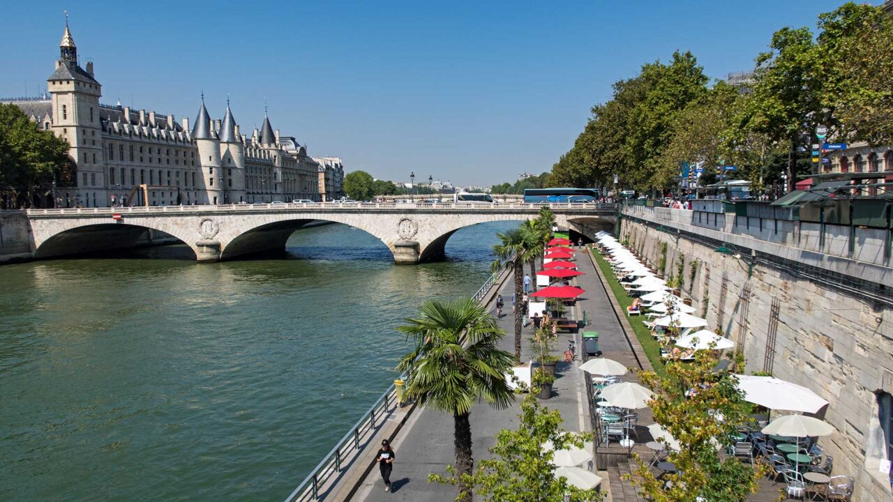 La Plage, the beach along the Seine in Paris