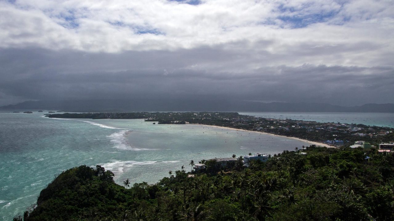 Regenfront auf Boracay, Philippinen