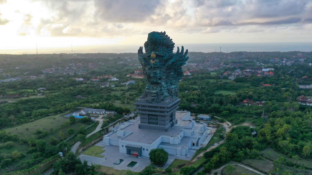 Die riesige Statue Garuda Wisnu Kencana und Umgebung, Bali