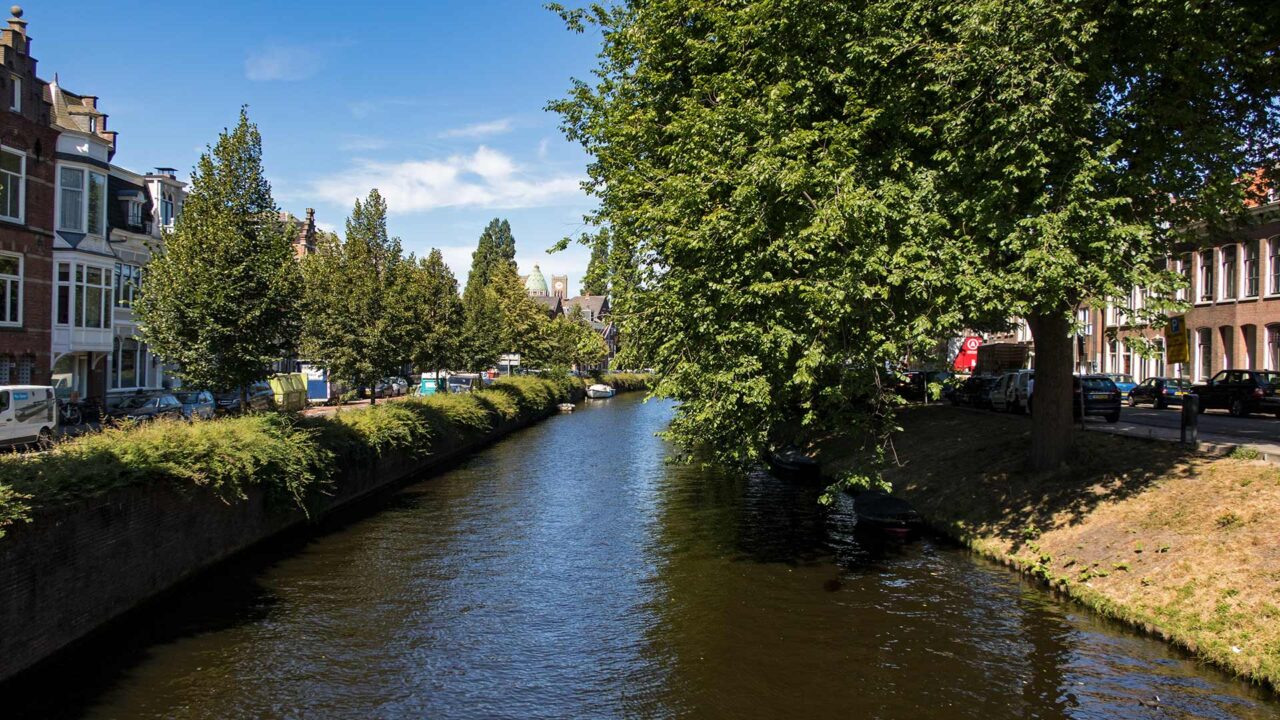 Ruhiger Kanal in Haarlem