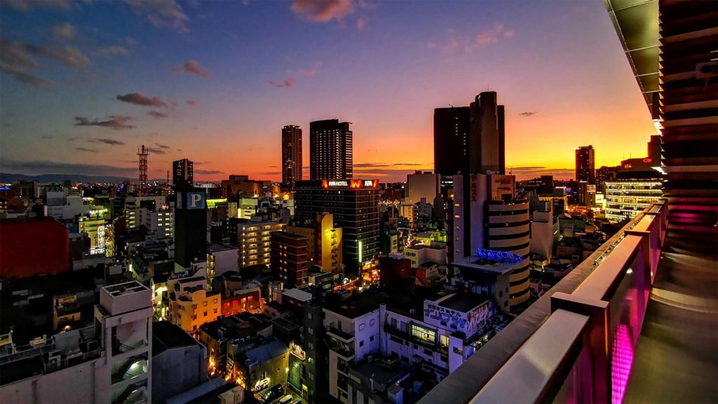 Geheimtipp Osaka: Aussicht von der Skybar des Hotel WBF Namba Kuromon