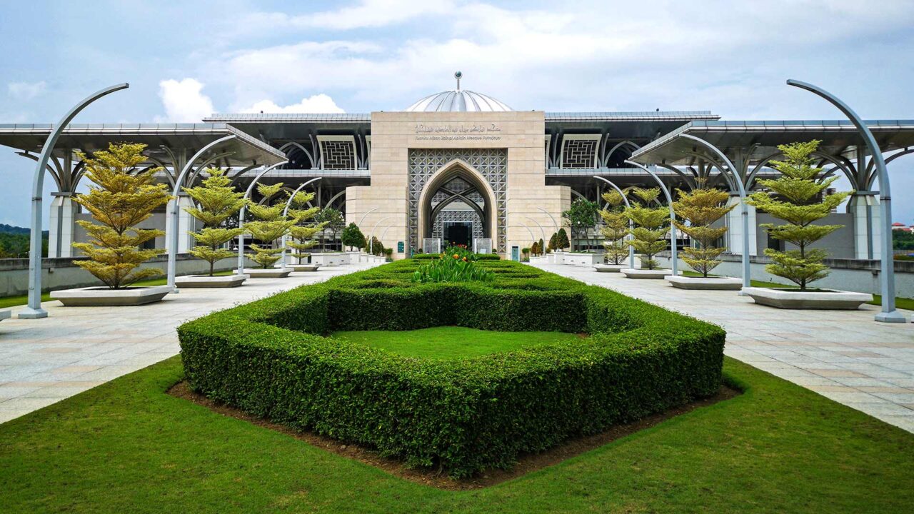 Tuanku Mizan Zainal Abidin Mosque, die Eisenmoschee von Putrajaya