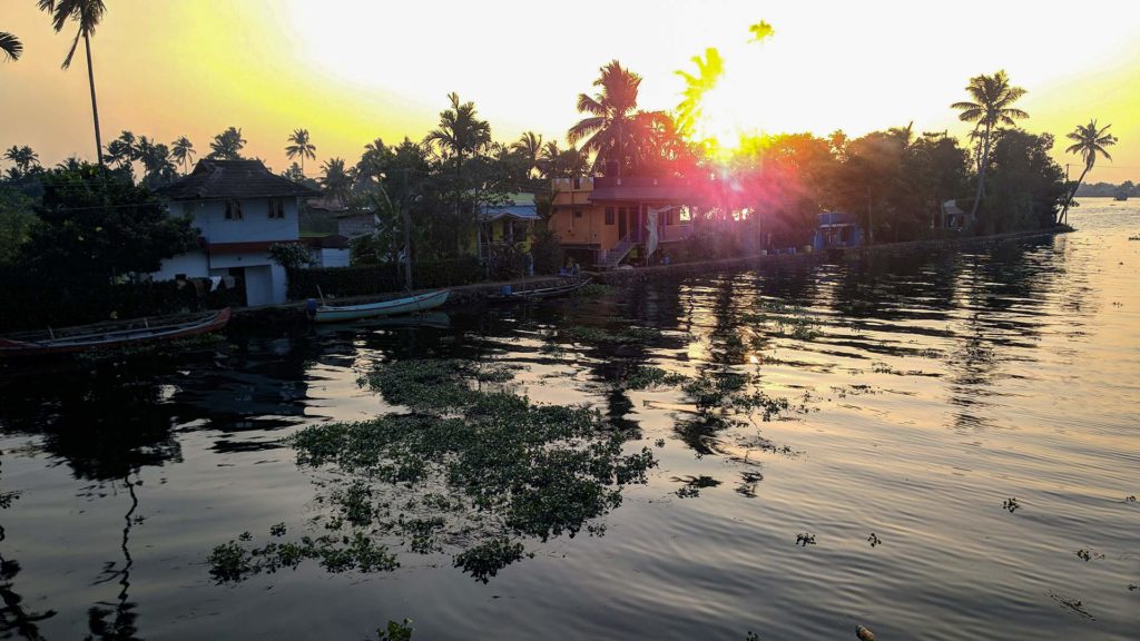 Sonnenuntergang in Kerala, Indien