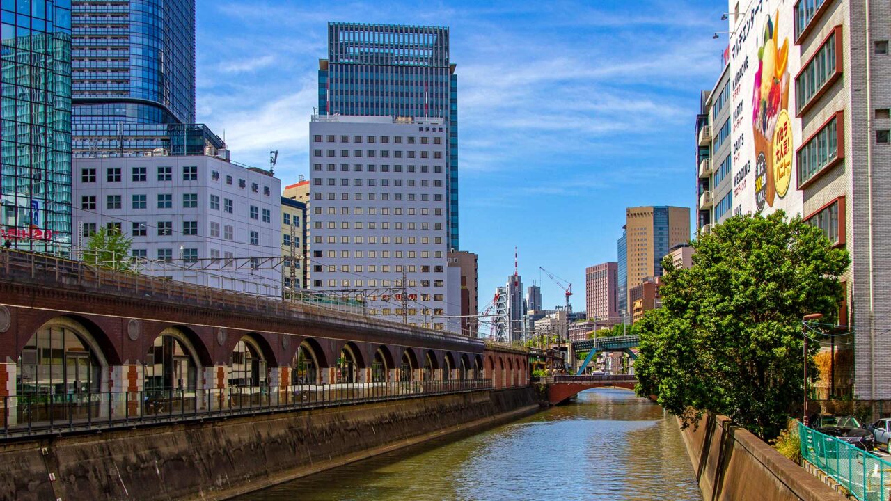 Aussicht auf Manseibashi in Akihabara, Tokio