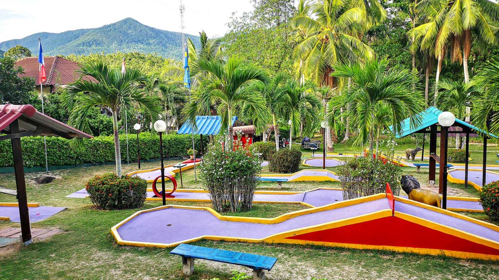 Minigolf course at Wat Khao Noi on Koh Phangan