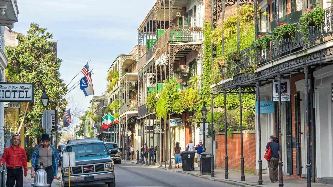 Historische Häuser im French Quarter von New Orleans, Südstaaten der USA