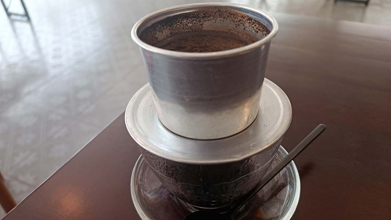 Typischer Vietnamesischer Kaffee in Hue, Vietnam