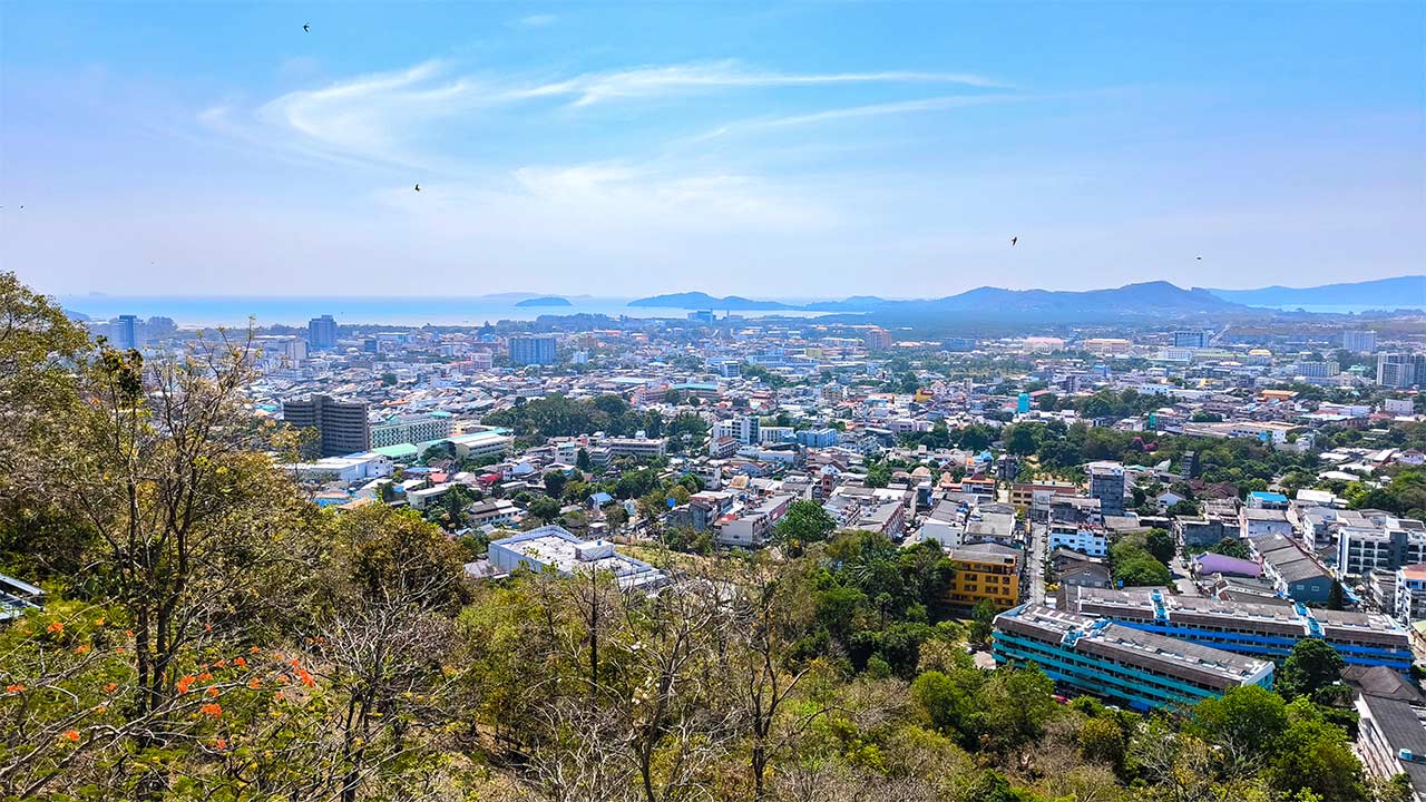 Aussicht auf die Stadt vom Khao Rang Hill Phuket Aussichtpunkt