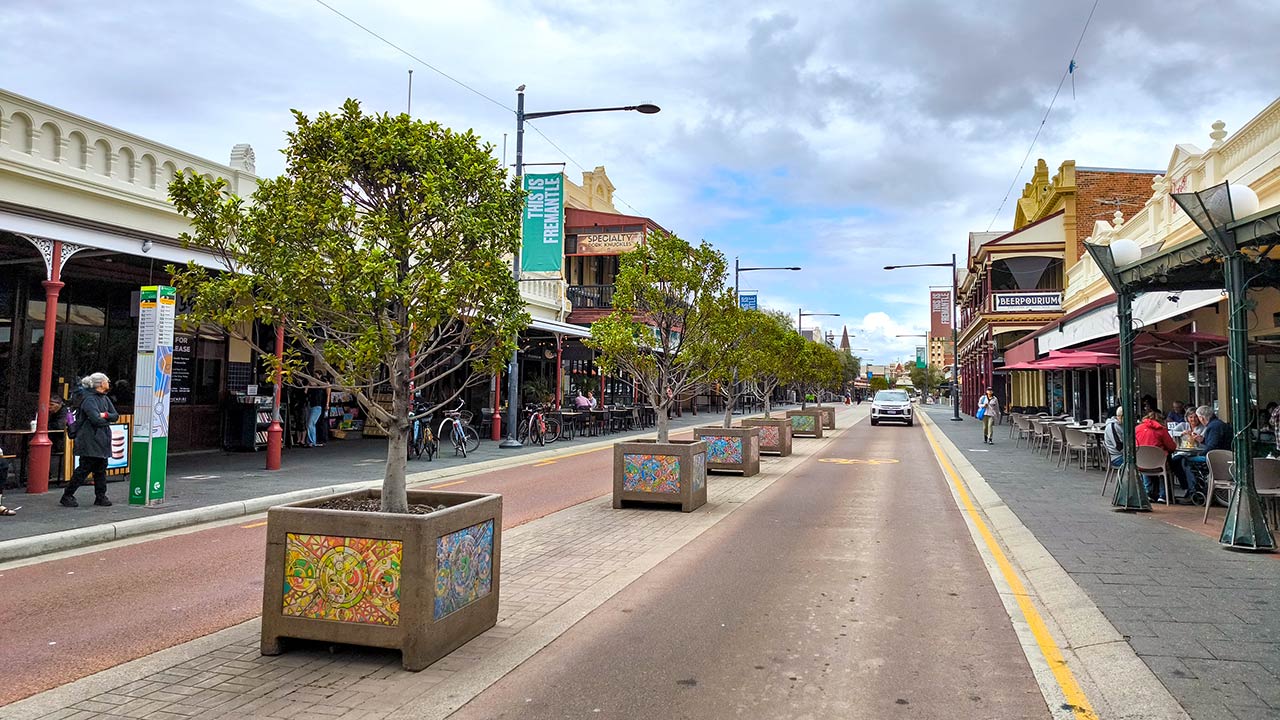 Der berühmte Cappuccino Strip in Fremantle, Perth