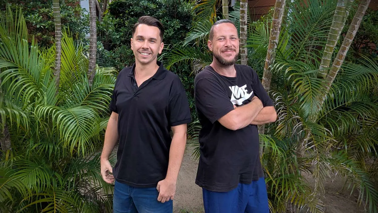 The travel bloggers from Home is where your Bag is: Marcel and Tobi on the Thai island of Koh Phangan